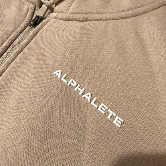 Alphalete biege cropped jacket - Picture 3 of 3